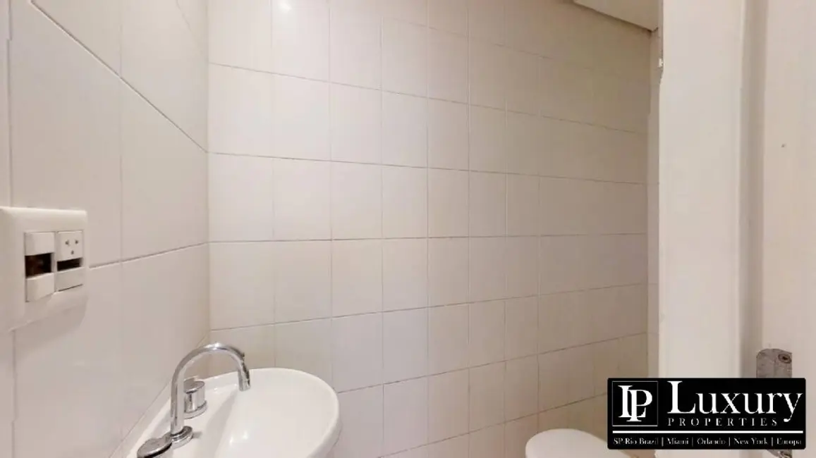 Apartamento com 2 quartos à venda, 151m2 em Vila Nova Conceição, São Paulo - SP - imagem 6 Foto 6 de Apartamento com 2 quartos à venda, 151m2 em Vila Nova Conceição, São Paulo - SP