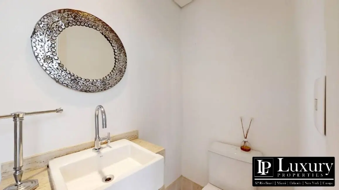 Apartamento com 2 quartos à venda, 151m2 em Vila Nova Conceição, São Paulo - SP - imagem 2 Foto 2 de Apartamento com 2 quartos à venda, 151m2 em Vila Nova Conceição, São Paulo - SP