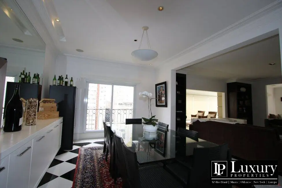 Apartamento com 2 quartos à venda e para alugar, 280m2 em Vila Nova Conceição, São Paulo - SP - imagem 9 Foto 9 de Apartamento com 2 quartos à venda e para alugar, 280m2 em Vila Nova Conceição, São Paulo - SP