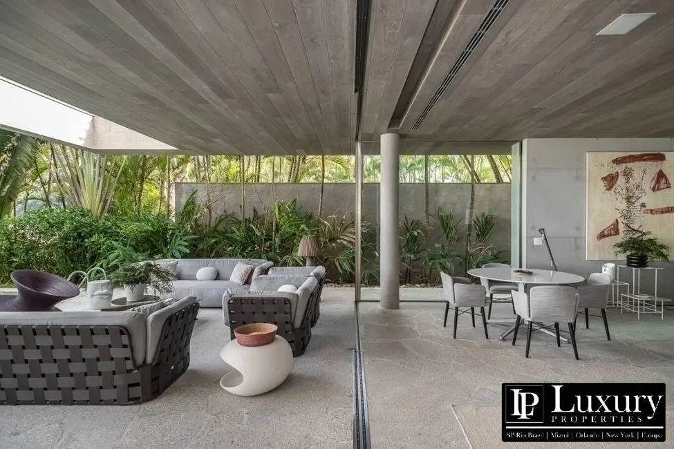 Foto 9 de Casa com 6 quartos à venda, 675m2 em Sao Sebastiao - SP