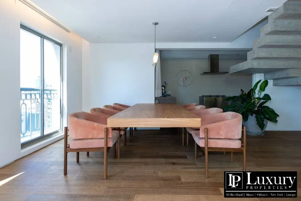 Cobertura com 3 quartos à venda, 400m2 em Vila Nova Conceição, São Paulo - SP - imagem 4 Foto 4 de Cobertura com 3 quartos à venda, 400m2 em Vila Nova Conceição, São Paulo - SP