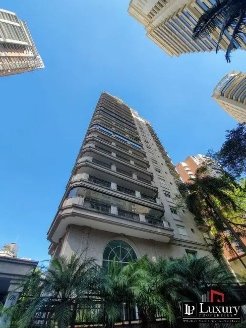 Foto 2 de Cobertura com 3 quartos à venda, 400m2 em Vila Nova Conceição, São Paulo - SP