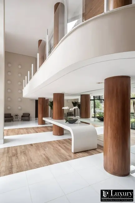 Apartamento com 4 quartos à venda e para alugar, 346m2 em Moema, São Paulo - SP - imagem 4 Foto 4 de Apartamento com 4 quartos à venda e para alugar, 346m2 em Moema, São Paulo - SP