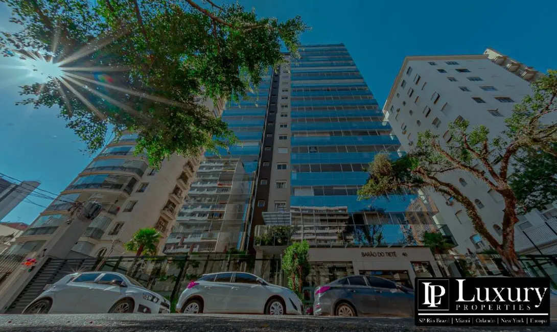 Foto 3 de Apartamento com 3 quartos à venda, 240m2 em Cerqueira César, São Paulo - SP