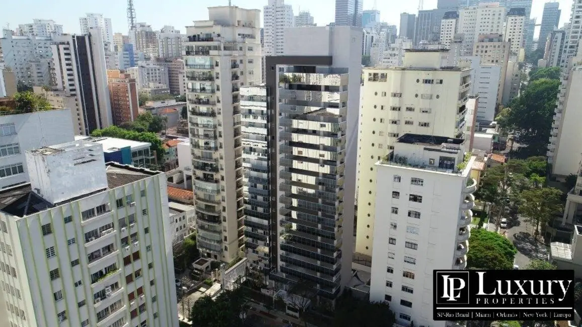 Foto 5 de Apartamento com 3 quartos à venda, 240m2 em Cerqueira César, São Paulo - SP