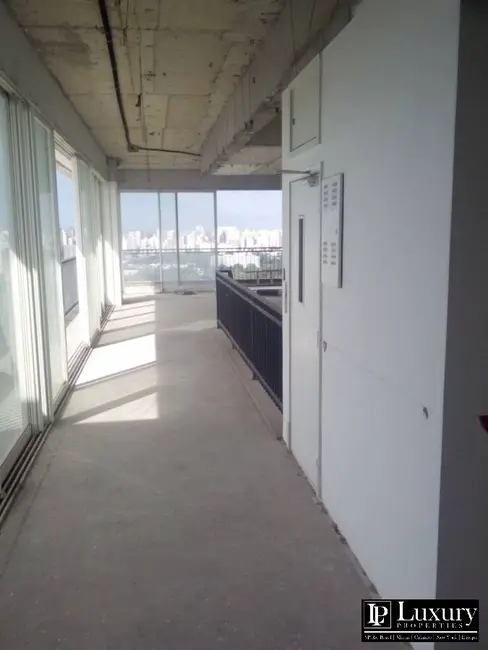 Cobertura com 4 quartos à venda, 718m2 em Vila Nova Conceição, São Paulo - SP - imagem 6 Foto 6 de Cobertura com 4 quartos à venda, 718m2 em Vila Nova Conceição, São Paulo - SP
