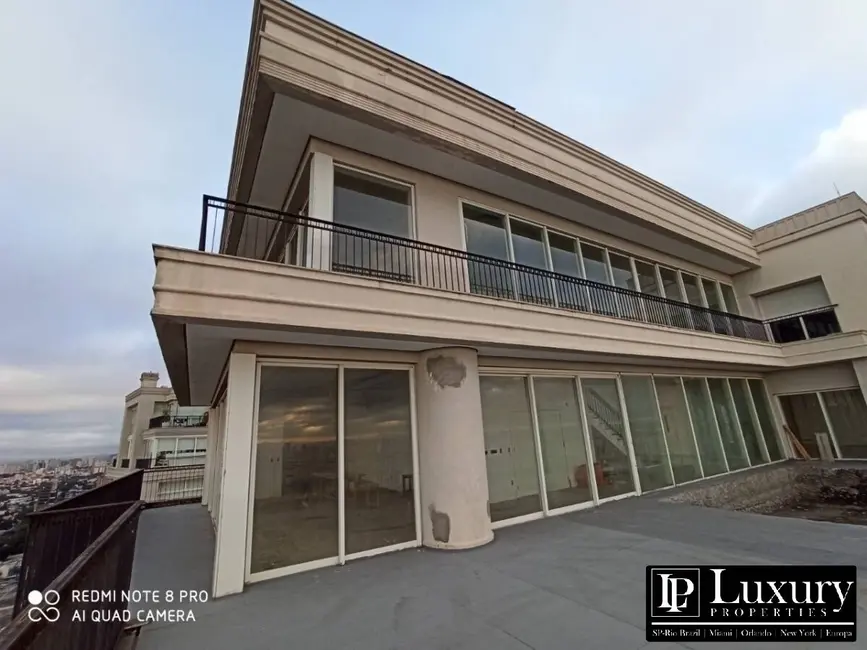 Cobertura com 4 quartos à venda, 718m2 em Vila Nova Conceição, São Paulo - SP - imagem 2 Foto 2 de Cobertura com 4 quartos à venda, 718m2 em Vila Nova Conceição, São Paulo - SP