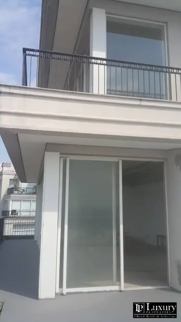 Cobertura com 4 quartos à venda, 718m2 em Vila Nova Conceição, São Paulo - SP - imagem 3 Foto 3 de Cobertura com 4 quartos à venda, 718m2 em Vila Nova Conceição, São Paulo - SP