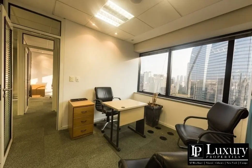 Foto 8 de Sala Comercial para alugar, 150m2 em Itaim Bibi, São Paulo - SP