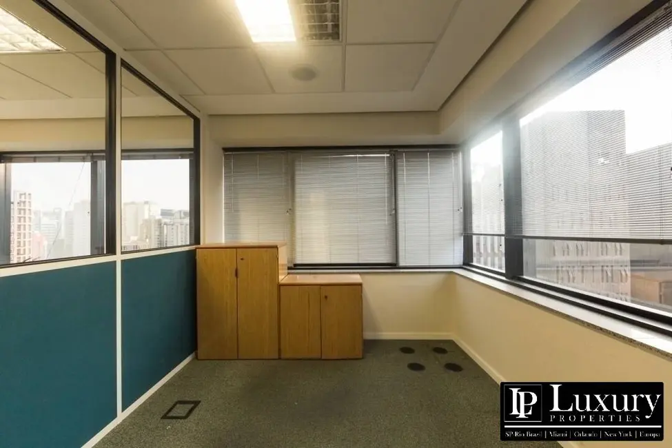 Foto 7 de Sala Comercial para alugar, 150m2 em Itaim Bibi, São Paulo - SP