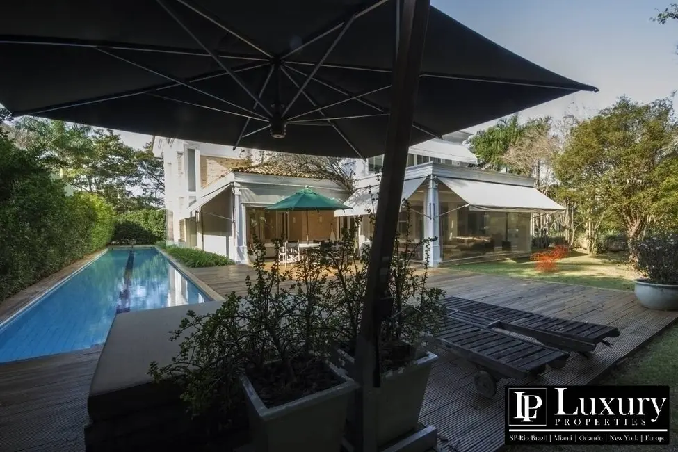 Foto 3 de Casa de Condomínio com 5 quartos à venda em Real Parque, São Paulo - SP