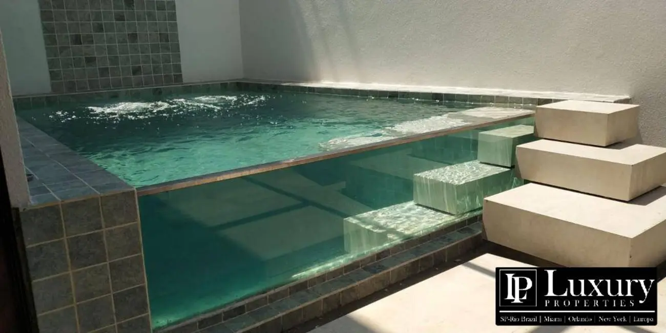 Foto 9 de Casa de Condomínio à venda e para alugar em Sao Sebastiao - SP