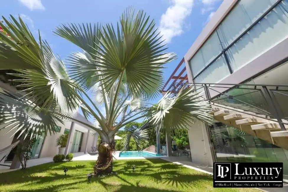 Foto 1 de Casa de Condomínio com 5 quartos à venda, 1200m2 em Natal - RN