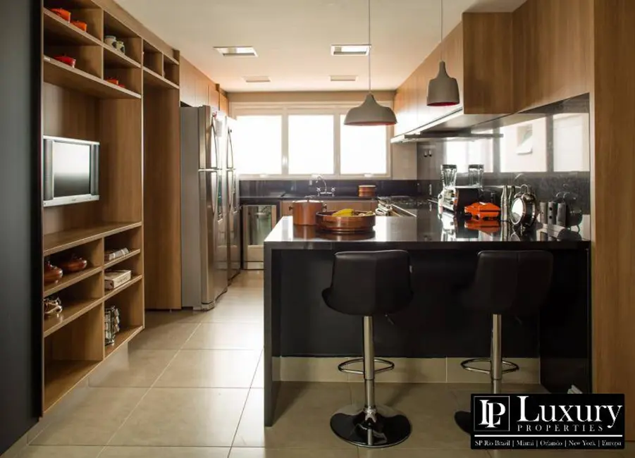 Foto 8 de Apartamento com 4 quartos à venda, 352m2 em Pinheiros, São Paulo - SP