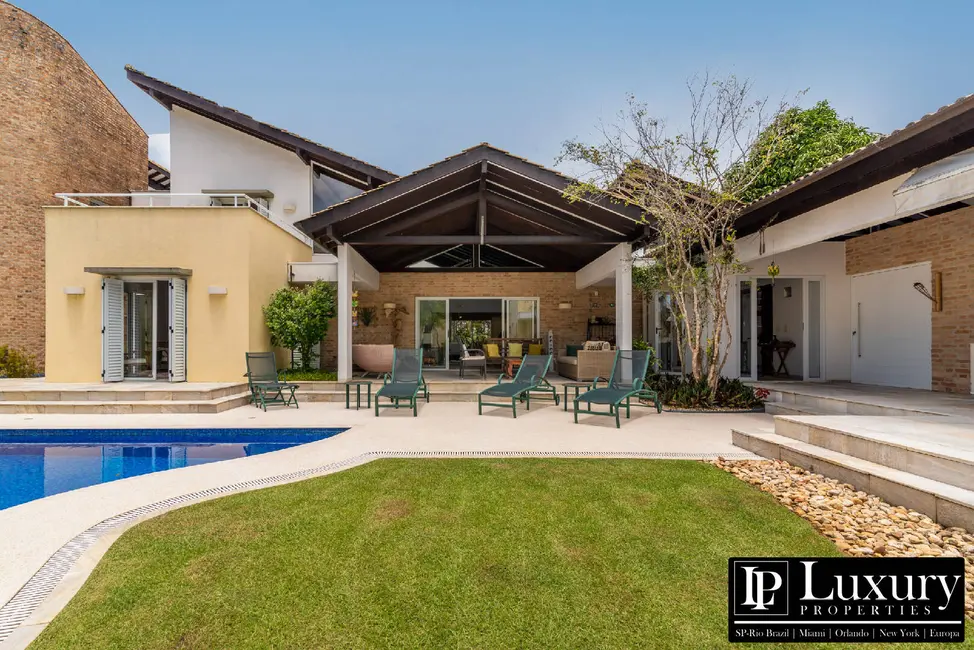 Foto 3 de Casa de Condomínio com 5 quartos à venda em Bertioga - SP