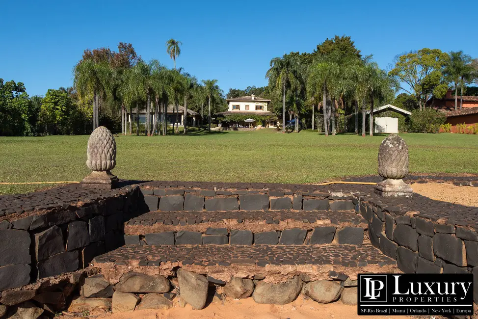 Foto 5 de Casa de Condomínio com 8 quartos à venda em Centro, Arandu - SP