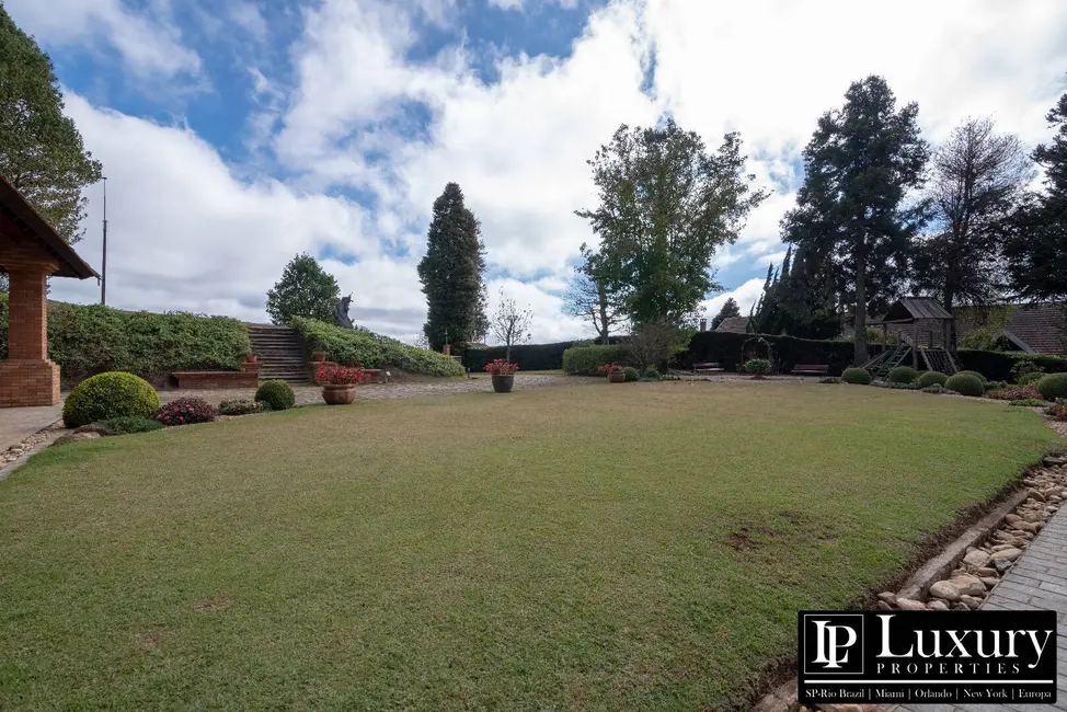 Casa de Condomínio com 4 quartos à venda em Campos Do Jordao - SP - imagem 6 Foto 6 de Casa de Condomínio com 4 quartos à venda em Campos Do Jordao - SP
