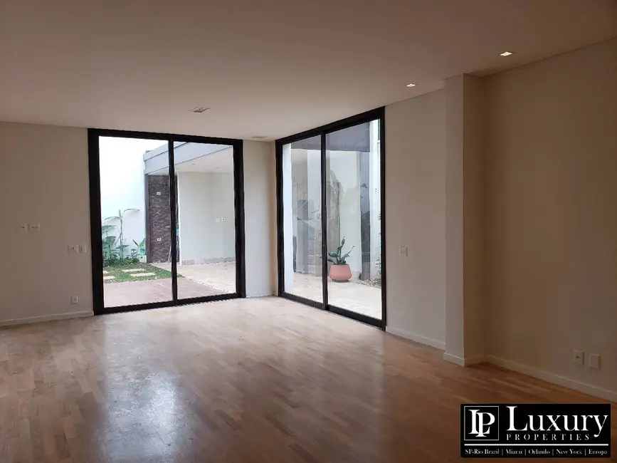 Foto 6 de Casa com 4 quartos à venda em Jardim Europa, São Paulo - SP