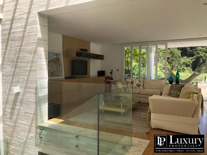 Foto 8 de Casa de Condomínio com 4 quartos à venda e para alugar em Vila Oliveira, Mogi Das Cruzes - SP