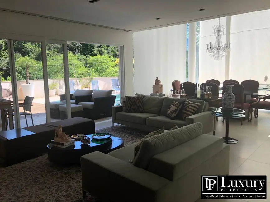 Foto 3 de Casa de Condomínio com 4 quartos à venda e para alugar em Vila Oliveira, Mogi Das Cruzes - SP