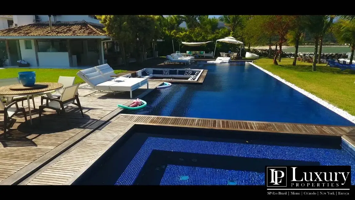 Foto 9 de Casa de Condomínio com 5 quartos à venda em Mangaratiba - RJ