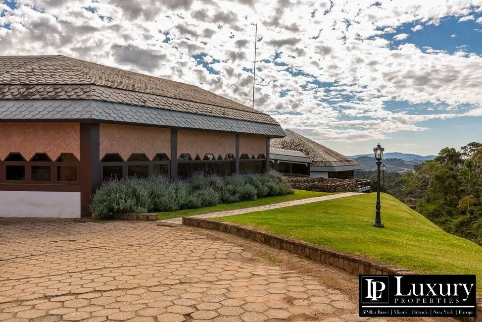 Foto 6 de Casa com 8 quartos à venda em Campos Do Jordao - SP
