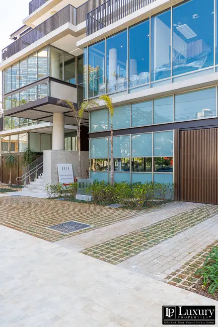 Cobertura com 6 quartos à venda em Itaim Bibi, São Paulo - SP - imagem 3 Foto 3 de Cobertura com 6 quartos à venda em Itaim Bibi, São Paulo - SP