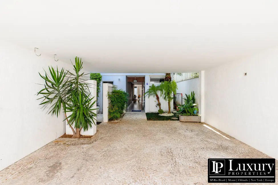 Foto 2 de Casa com 4 quartos à venda, 411m2 em Moema, São Paulo - SP