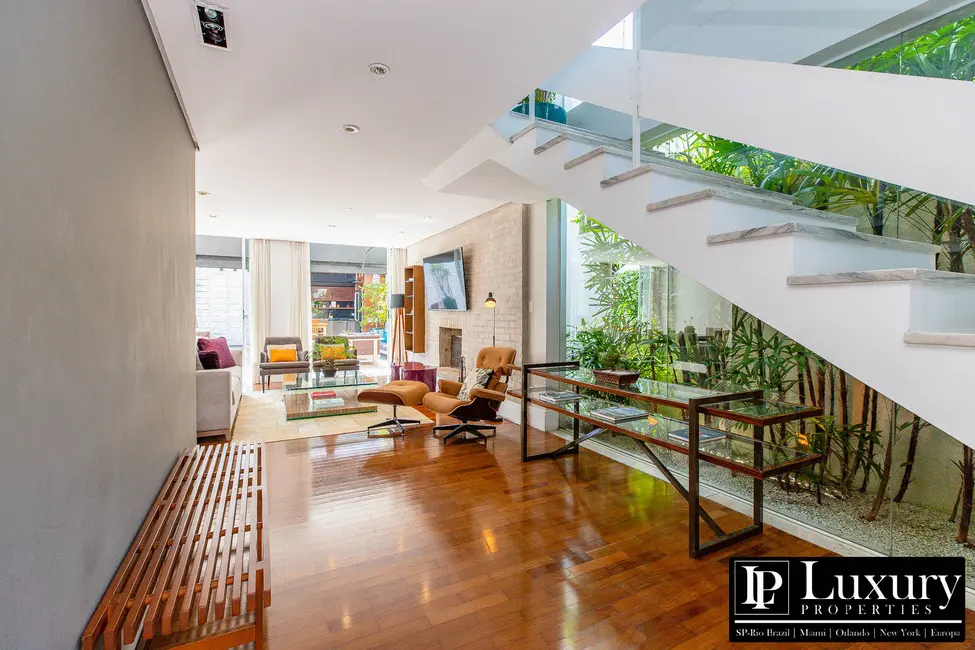 Foto 8 de Casa com 4 quartos à venda, 411m2 em Moema, São Paulo - SP