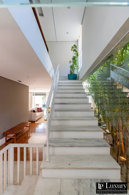 Foto 9 de Casa com 4 quartos à venda, 411m2 em Moema, São Paulo - SP