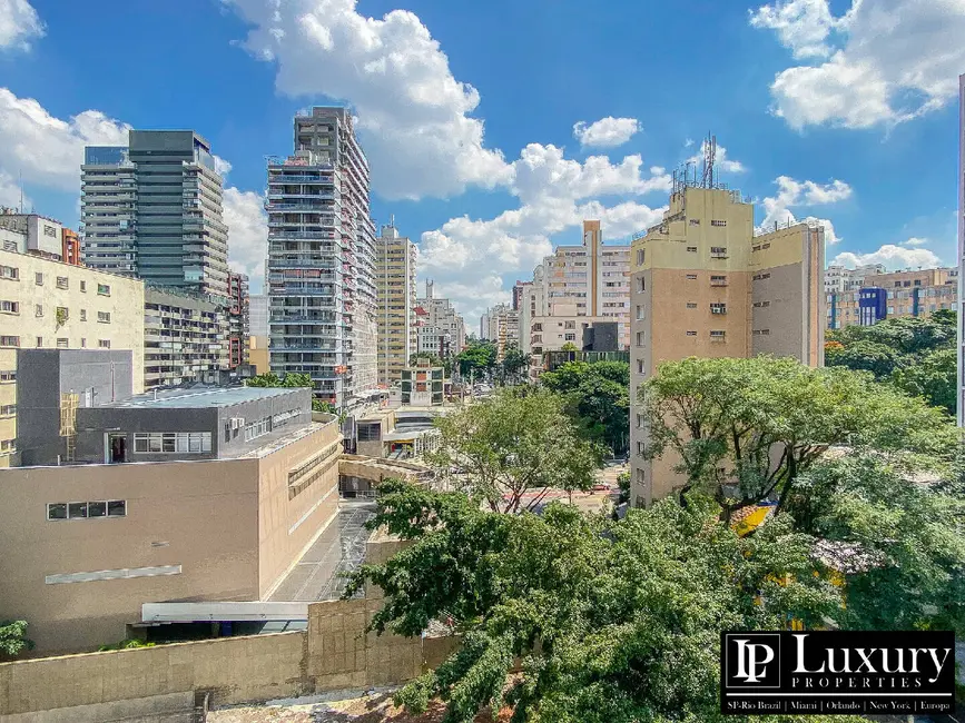 Foto 2 de Apartamento com 3 quartos à venda, 140m2 em Jardim América, São Paulo - SP