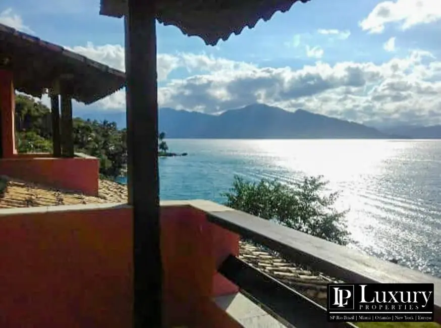 Foto 8 de Casa com 6 quartos à venda em Ilhabela - SP
