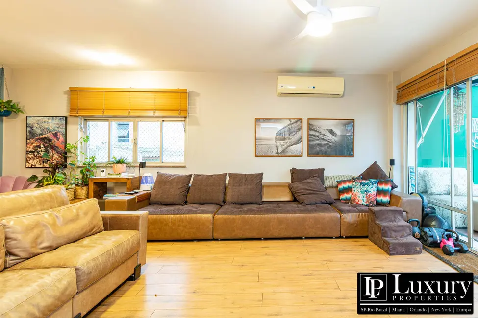 Foto 3 de Apartamento com 3 quartos à venda, 220m2 em Cerqueira César, São Paulo - SP