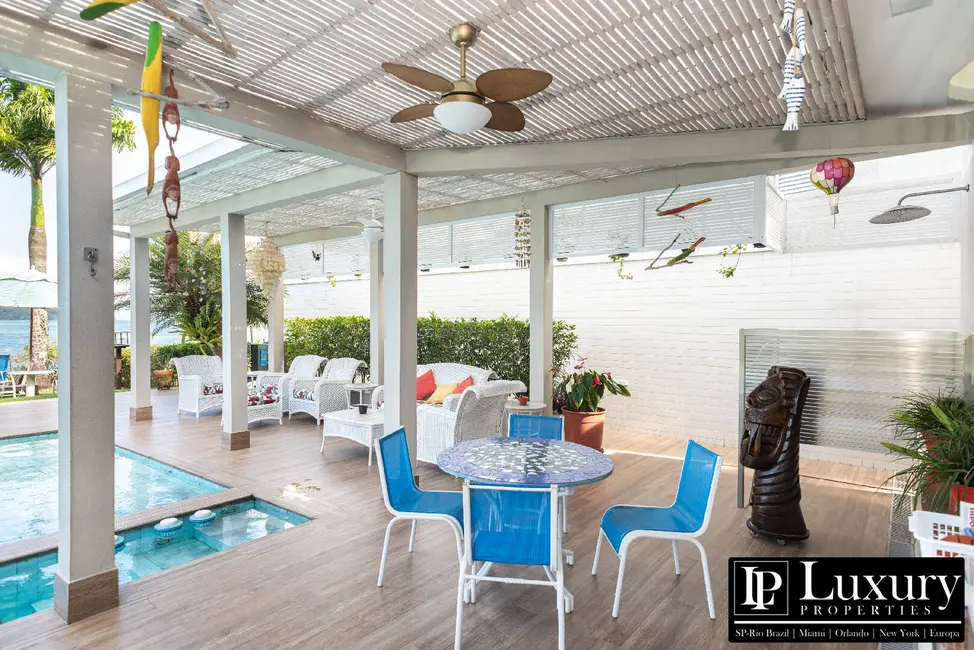 Foto 6 de Casa de Condomínio com 8 quartos à venda em Tabatinga, Caraguatatuba - SP