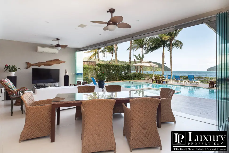 Foto 8 de Casa de Condomínio com 8 quartos à venda em Tabatinga, Caraguatatuba - SP