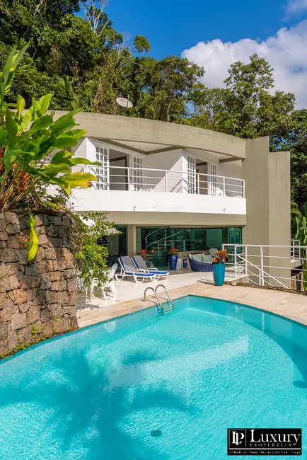 Foto 6 de Casa com 4 quartos à venda em Ubatuba - SP