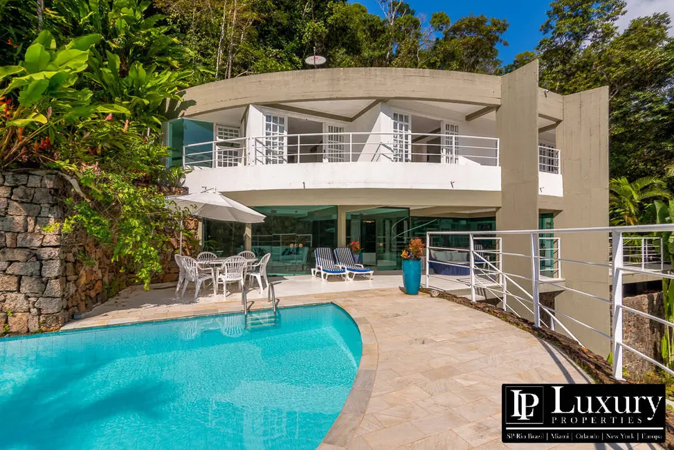 Foto 5 de Casa com 4 quartos à venda em Ubatuba - SP