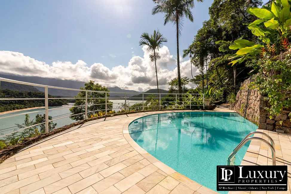 Foto 7 de Casa com 4 quartos à venda em Ubatuba - SP