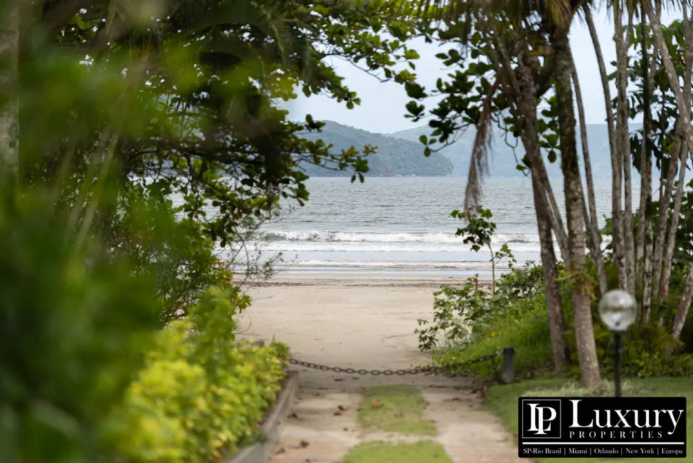 Foto 6 de Casa de Condomínio com 6 quartos à venda em Ubatuba - SP