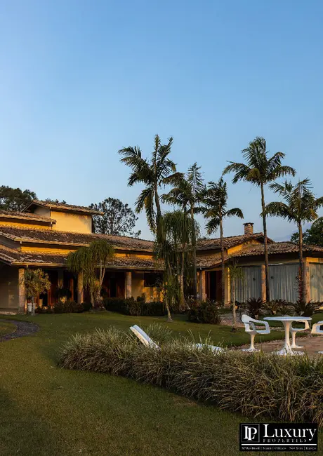 Chácara com 6 quartos à venda em Tuiuti - SP - imagem 8 Foto 8 de Chácara com 6 quartos à venda em Tuiuti - SP