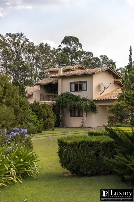Chácara com 6 quartos à venda em Tuiuti - SP - imagem 3 Foto 3 de Chácara com 6 quartos à venda em Tuiuti - SP