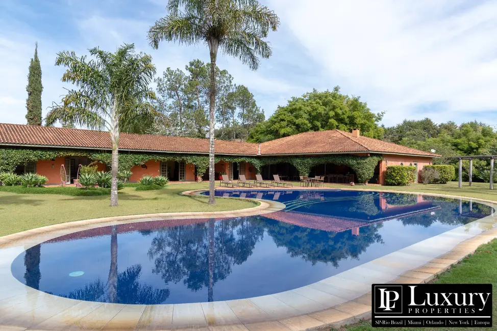 Foto 1 de Sítio / Rancho com 6 quartos à venda em Centro, Cunha - SP