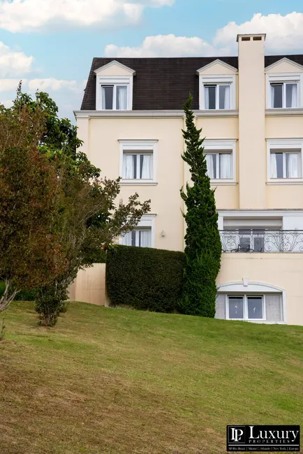 Foto 8 de Casa com 7 quartos à venda em Campos Do Jordao - SP