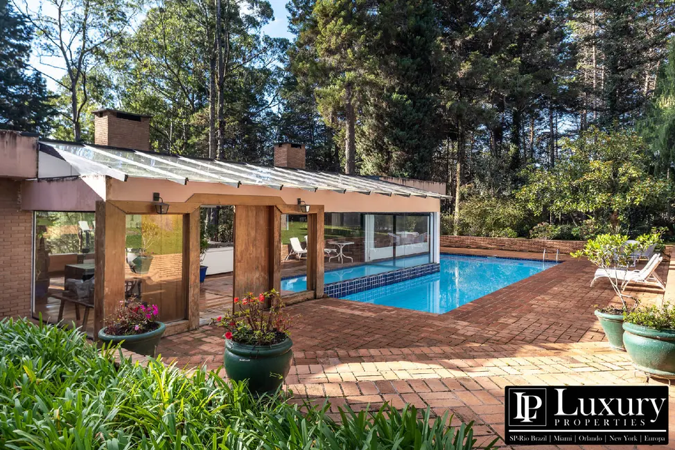 Foto 5 de Casa com 6 quartos à venda em Campos Do Jordao - SP