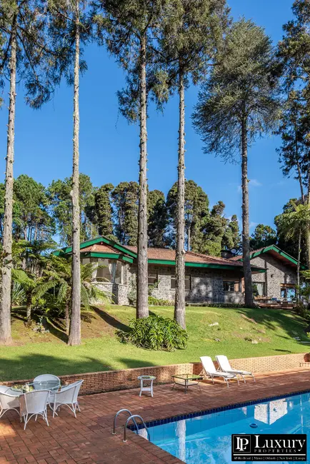 Foto 3 de Casa com 6 quartos à venda em Campos Do Jordao - SP