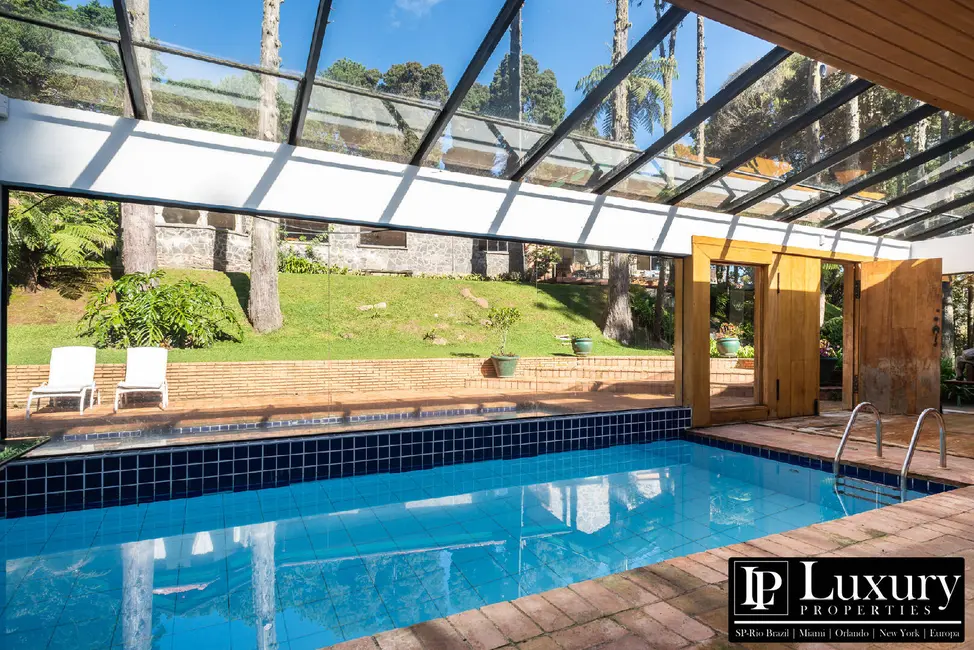 Foto 6 de Casa com 6 quartos à venda em Campos Do Jordao - SP