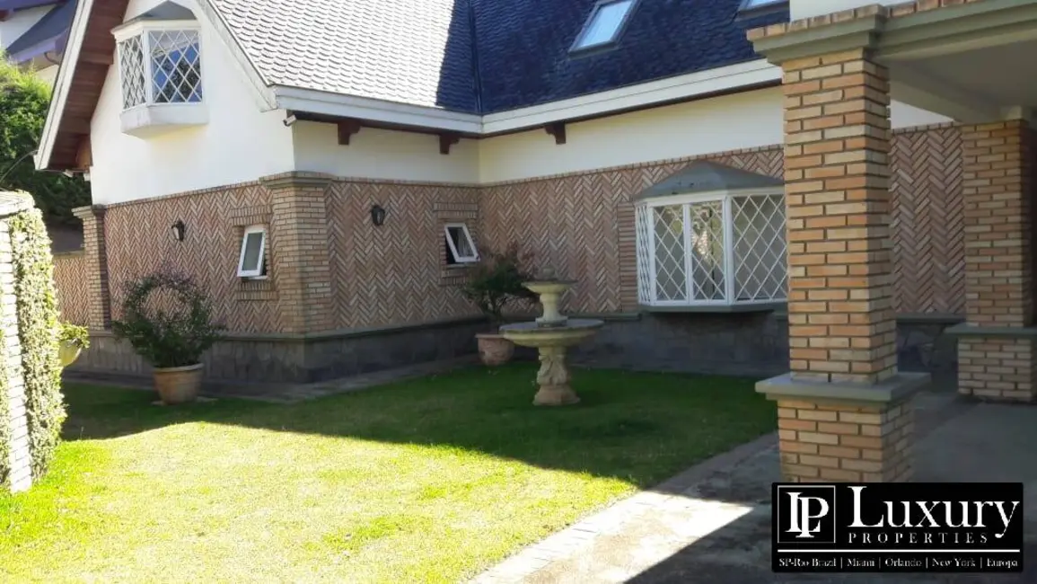 Foto 2 de Casa de Condomínio com 5 quartos à venda em Campos Do Jordao - SP