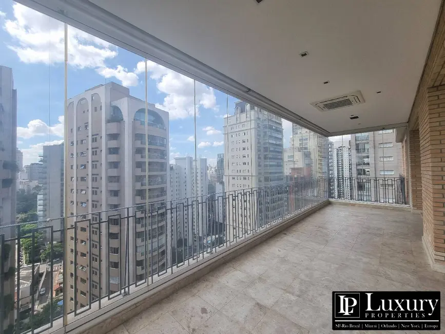 Foto 4 de Apartamento com 4 quartos à venda, 415m2 em Itaim Bibi, São Paulo - SP