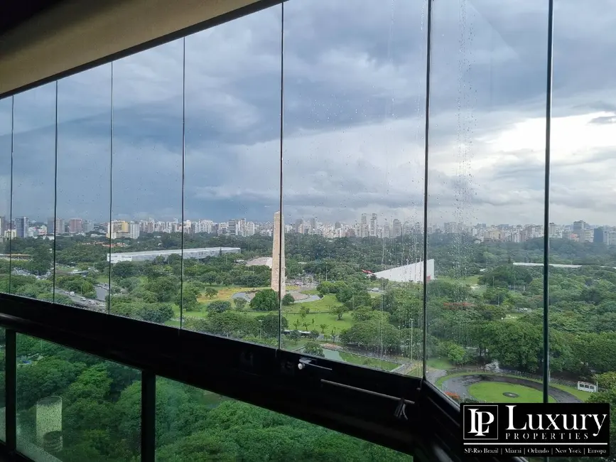 Foto 2 de Apartamento com 4 quartos para alugar, 367m2 em Ibirapuera, São Paulo - SP