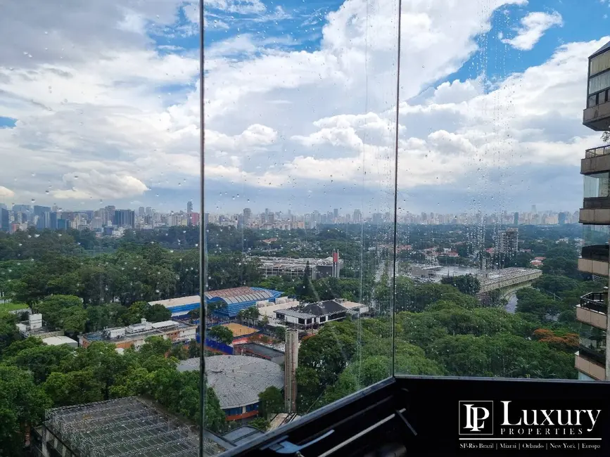Foto 4 de Apartamento com 4 quartos para alugar, 367m2 em Ibirapuera, São Paulo - SP